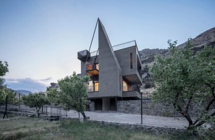 Gray Villa | White Cube Atelier