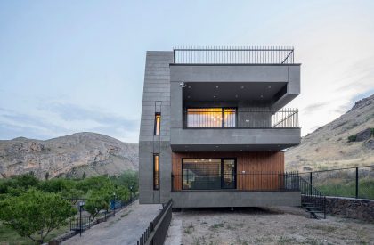 Gray Villa | White Cube Atelier