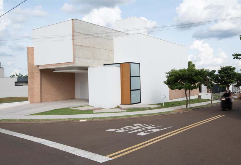 Wall House | Caio Persighini Arquitetura & Design