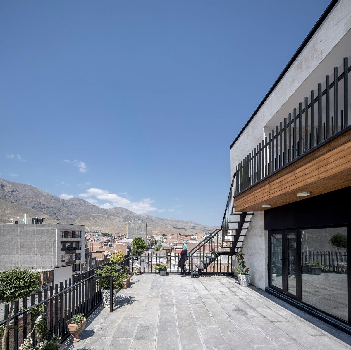 Ham-sayeye-park Apartment | White Cube Atelier