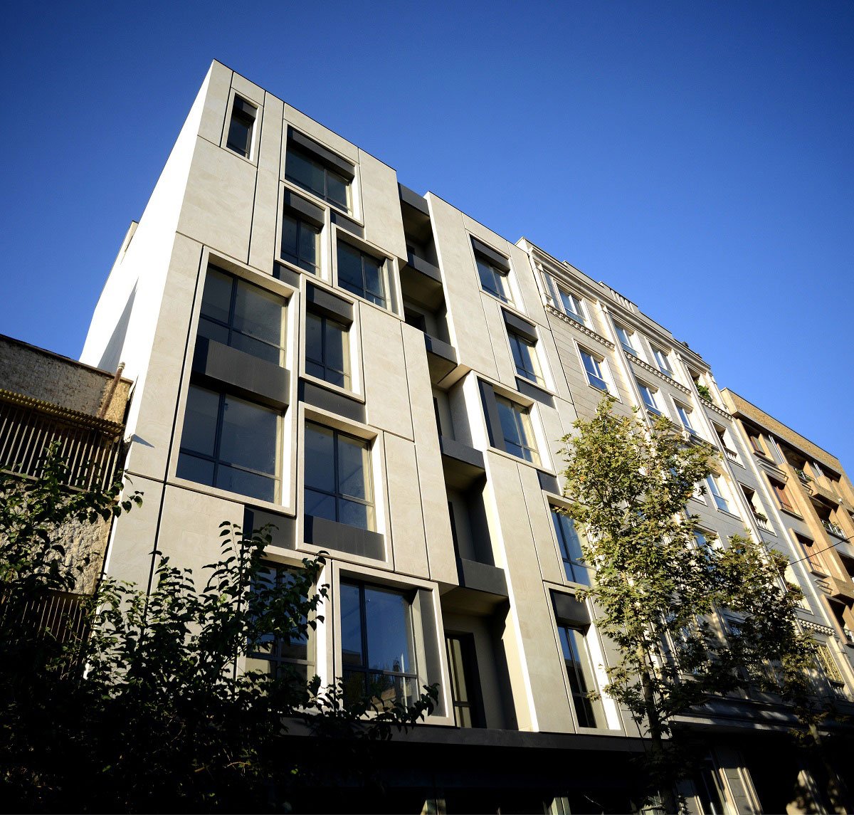 Niloofar 22 | Studio Saheb