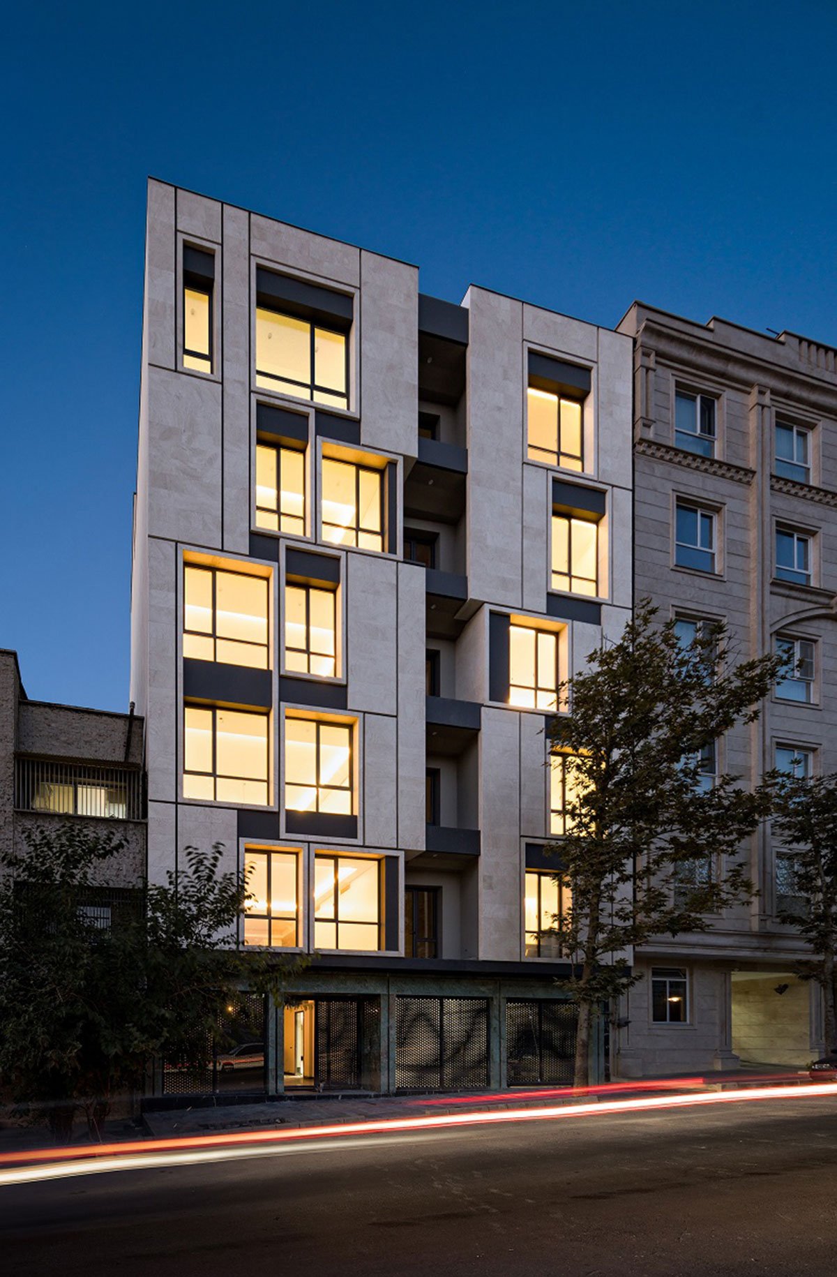 Niloofar 22 | Studio Saheb