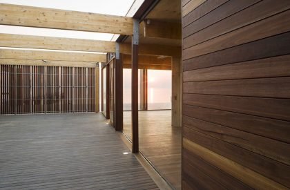 Seaford Lifesaving Club | Robert Simeoni Architects