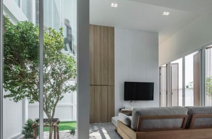 House Enfold | TOUCH Architect