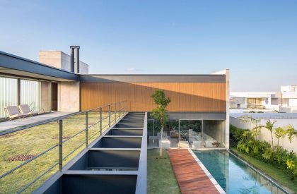 Ribas House | Estudio MRGB