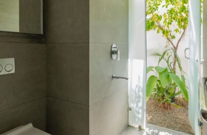 House That Rains Light | LIJO.RENY.architects