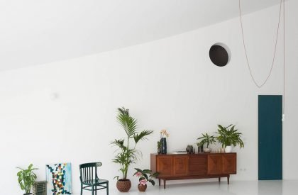 House with a curved wall | Fala
