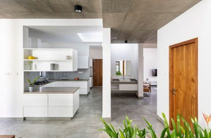 White Skube House | Srijit Srinivas – ARCHITECTS