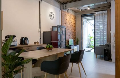 Trapezioma (Trapezoidal Brick + Omah (house)) | Andyrahman Architect