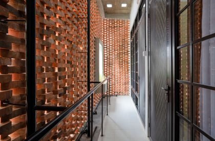 Trapezioma (Trapezoidal Brick + Omah (house)) | Andyrahman Architect