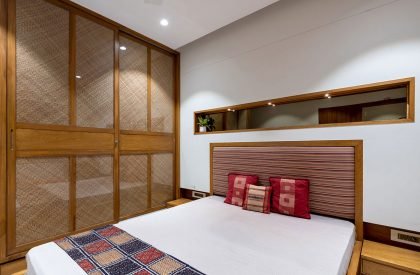 #902 | Comaprtment S4