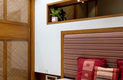 #902 | Comaprtment S4