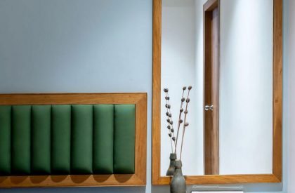 #902 | Comaprtment S4