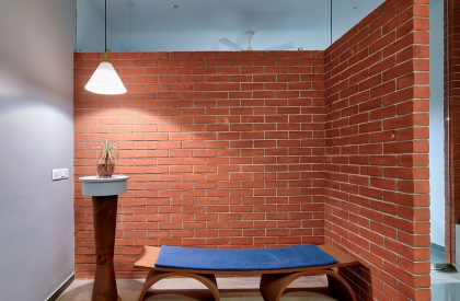 Kitaab Khana | Compartment S4