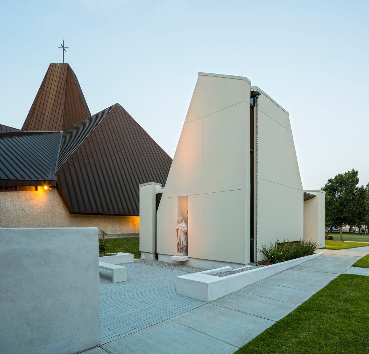 St. Pius Chapel & Prayer Garden | EskewDumezRipple