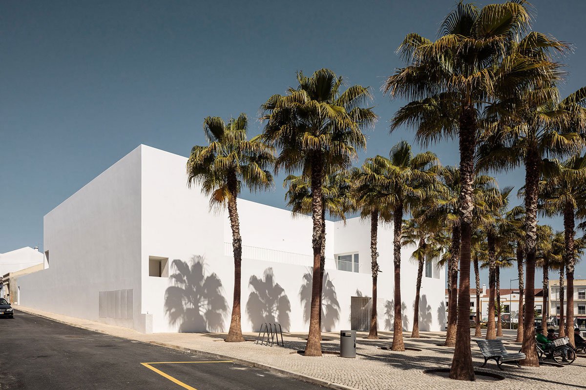 Grandola’s Library and Municipal Archive | Pedro Domingos Arquitectos + Matos Gameiro arquitectos