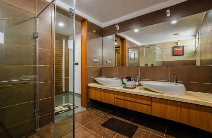 T house | Associated Architects Pvt. Ltd.