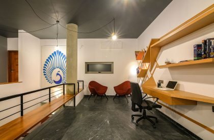 T house | Associated Architects Pvt. Ltd.