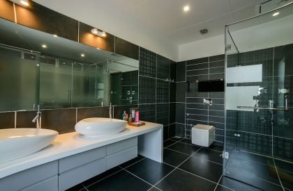 T house | Associated Architects Pvt. Ltd.