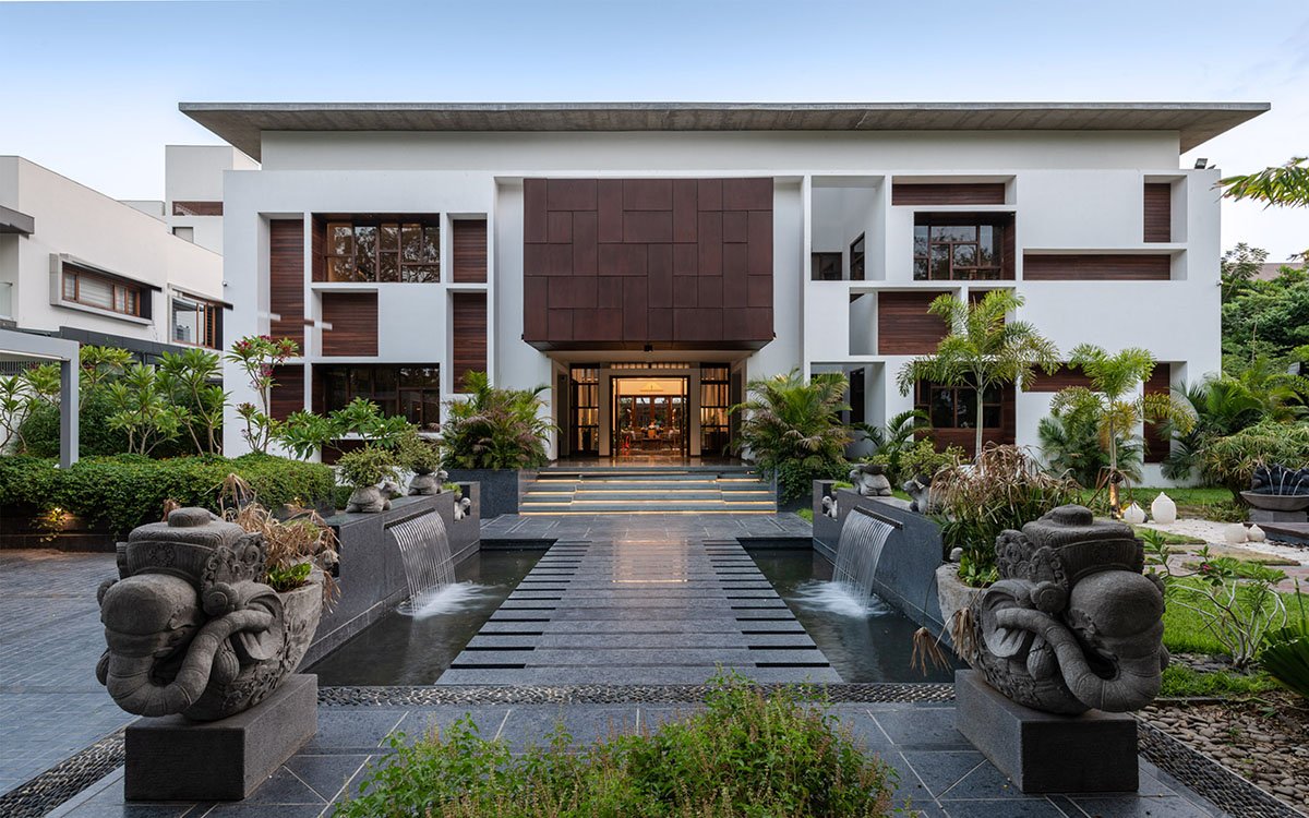 The Courtyard House | Associated Architects Pvt. Ltd.