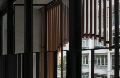 Vibhavadi Office | Archimontage Design Fields Sophisticated