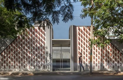 Business Centrum – Sales Pavilion | Playball studio