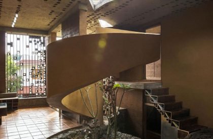 Debris House – Residence for Mr. Biju Mathew | Wallmakers