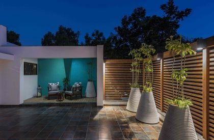 L House | tHE gRID Architects