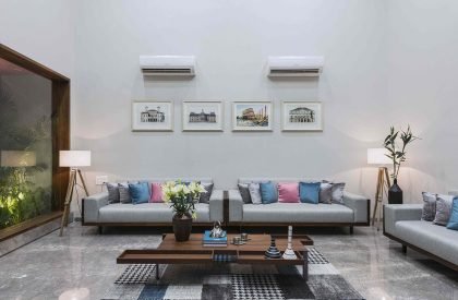 L House | tHE gRID Architects