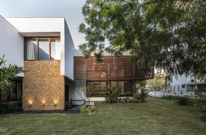 L House | tHE gRID Architects