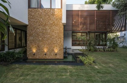 L House | tHE gRID Architects