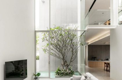 Mit Chit House | Looklen Architects