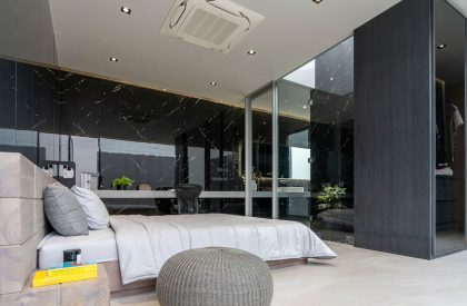 Mit Chit House | Looklen Architects