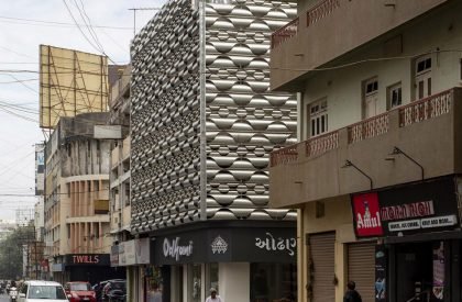 Odhani | Playball studio