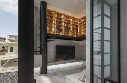 55 Sathorn House | Kuanchanok Pakavaleetorn Architects