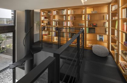 55 Sathorn House | Kuanchanok Pakavaleetorn Architects