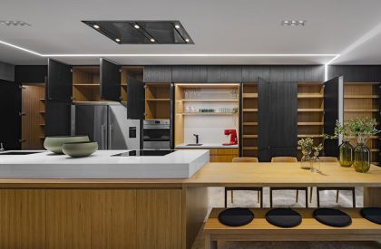 55 Sathorn House | Kuanchanok Pakavaleetorn Architects