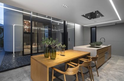55 Sathorn House | Kuanchanok Pakavaleetorn Architects