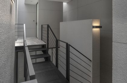 55 Sathorn House | Kuanchanok Pakavaleetorn Architects