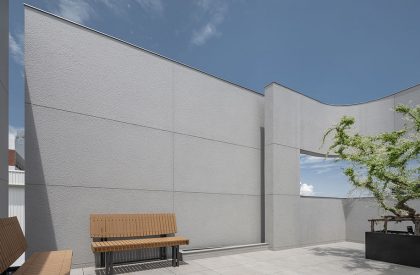 55 Sathorn House | Kuanchanok Pakavaleetorn Architects