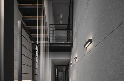 55 Sathorn House | Kuanchanok Pakavaleetorn Architects