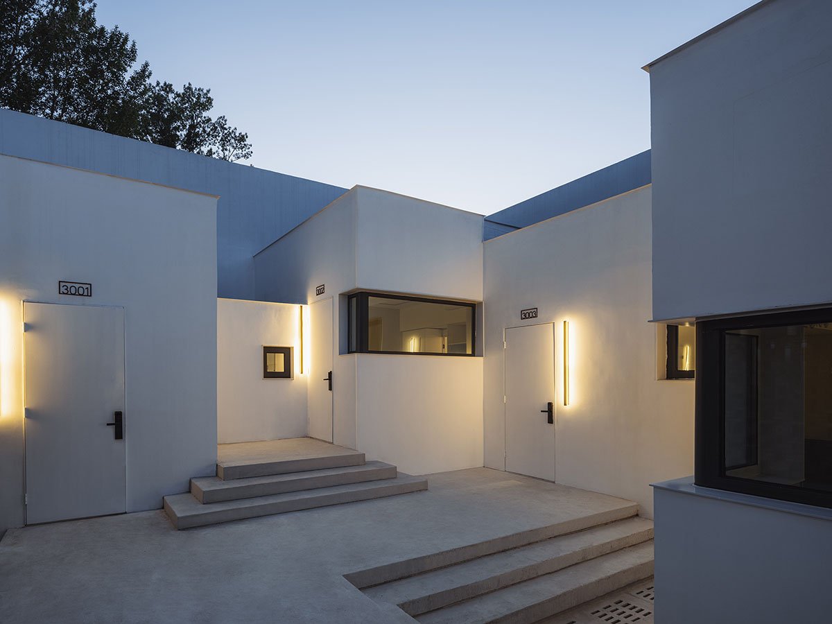 Strangers: Room with a rejected view | Wutopia Lab