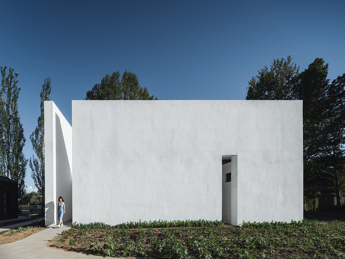 Strangers: Room with a rejected view | Wutopia Lab