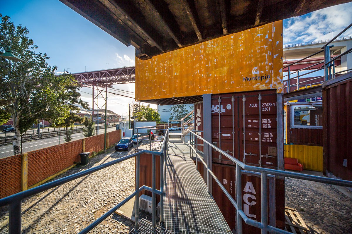 Village Underground Lisbon | ARTE TECTóNiCA