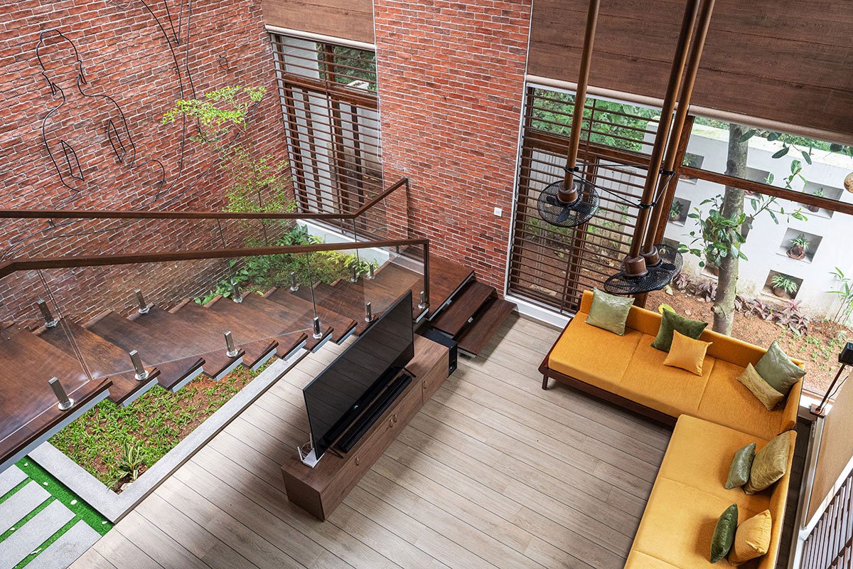 The Courtyard House | Jibu and Thomas Architects