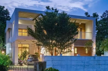 The Courtyard House | Jibu and Thomas Architects