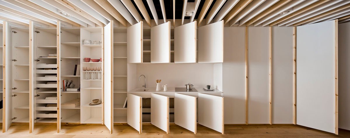 Oak Showroom | Anna & Eugeni Bach
