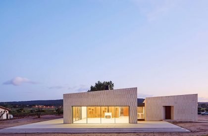 Stone Clubhouse | GRAS Arquitectos