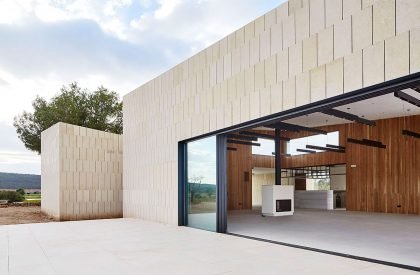 Stone Clubhouse | GRAS Arquitectos