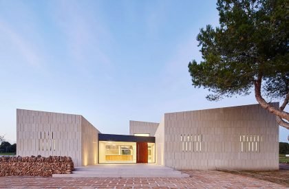 Stone Clubhouse | GRAS Arquitectos